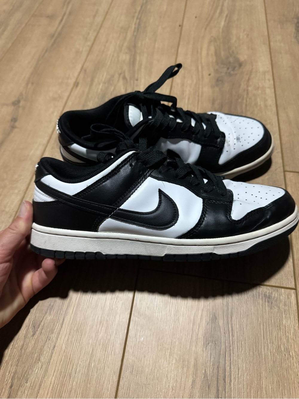 Nike Men’s Black and White Low-Top Sneakers – Classic Swoosh Style
